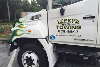 Lucky Towing Truck
